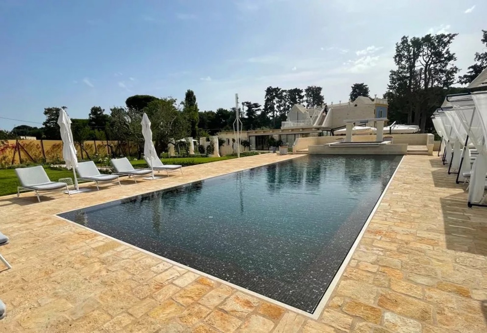 Особенности  