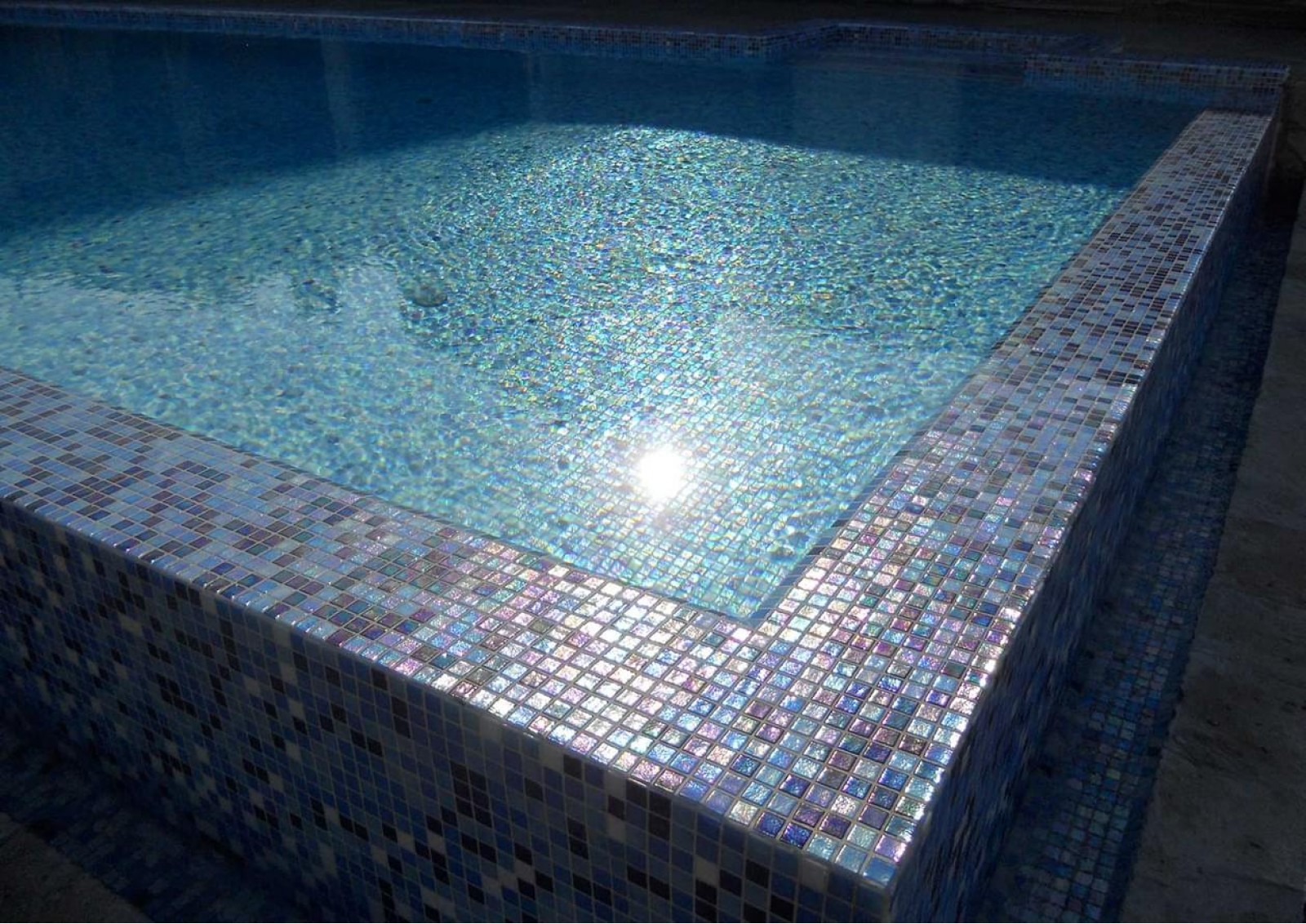 Мозаика для облицовки бассейнов