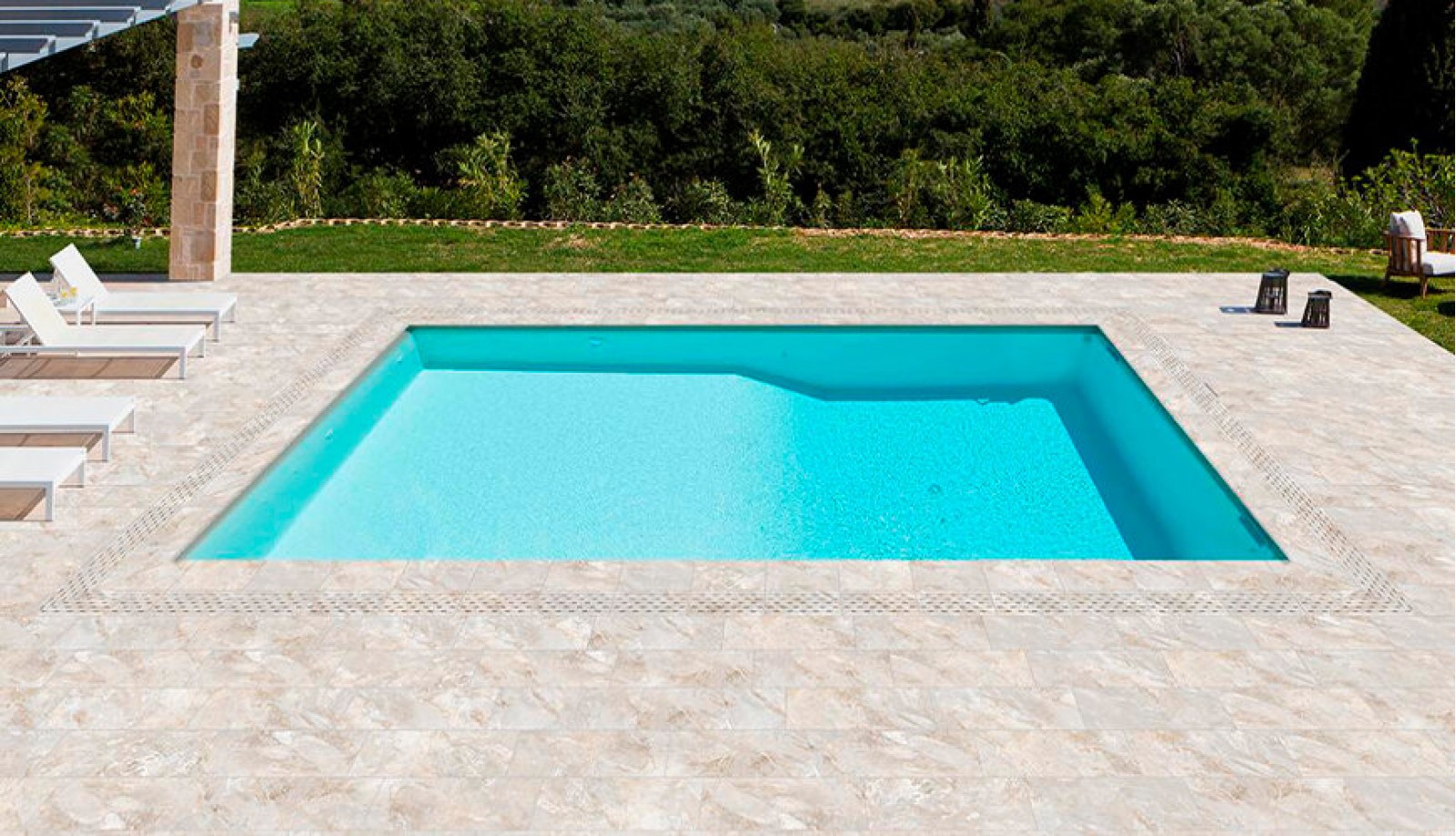 Копинговый камень для бассейна