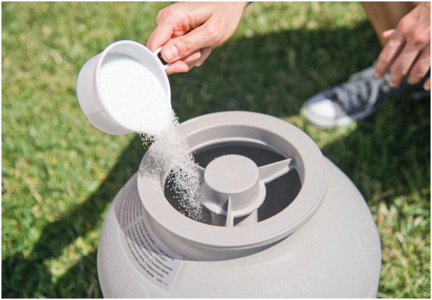 Замена песка в фильтре бассейна