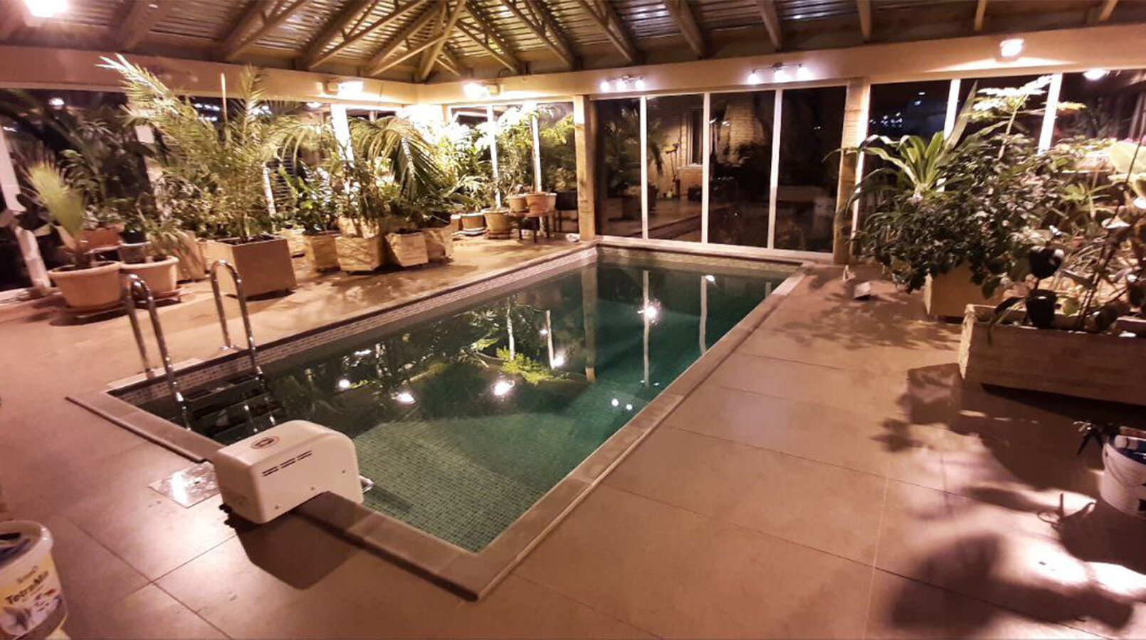 Отделка бассейнов пленкой ПВХ